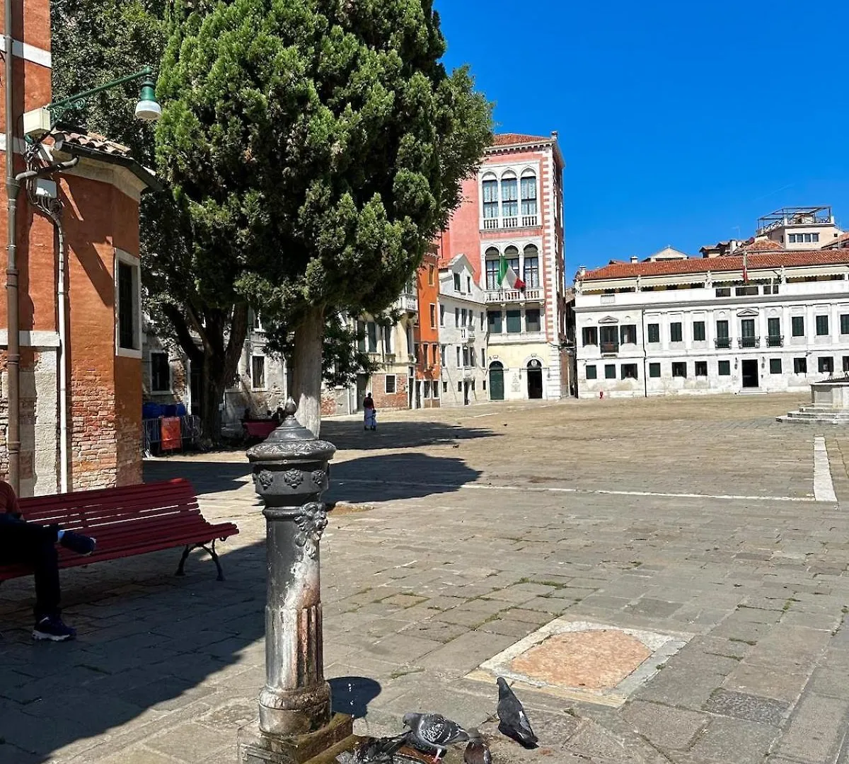 Campo San Polo Canal View Apartment Venedig