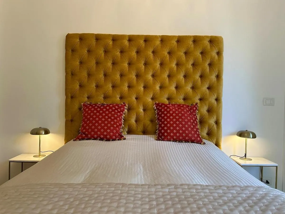 Campo San Polo Canal View Apartment Venedig