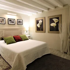 San Marco Fenice 3bdr 2bth Venice